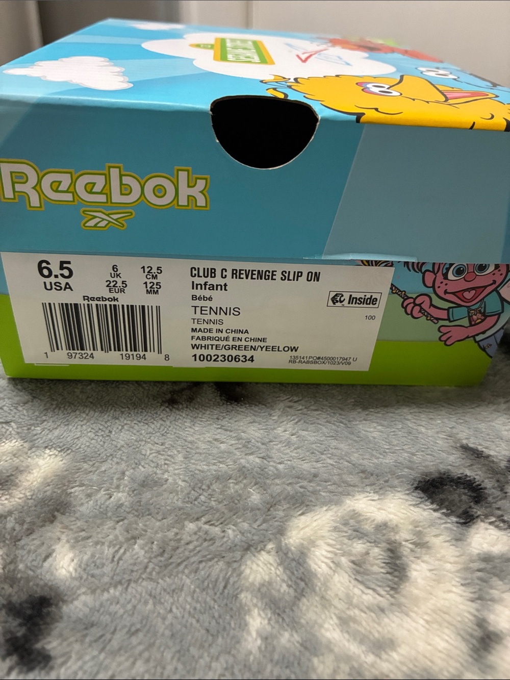 Sesame Street Kids Slip-On Sneakers in White, Green & Blue - Picture 2 of 5